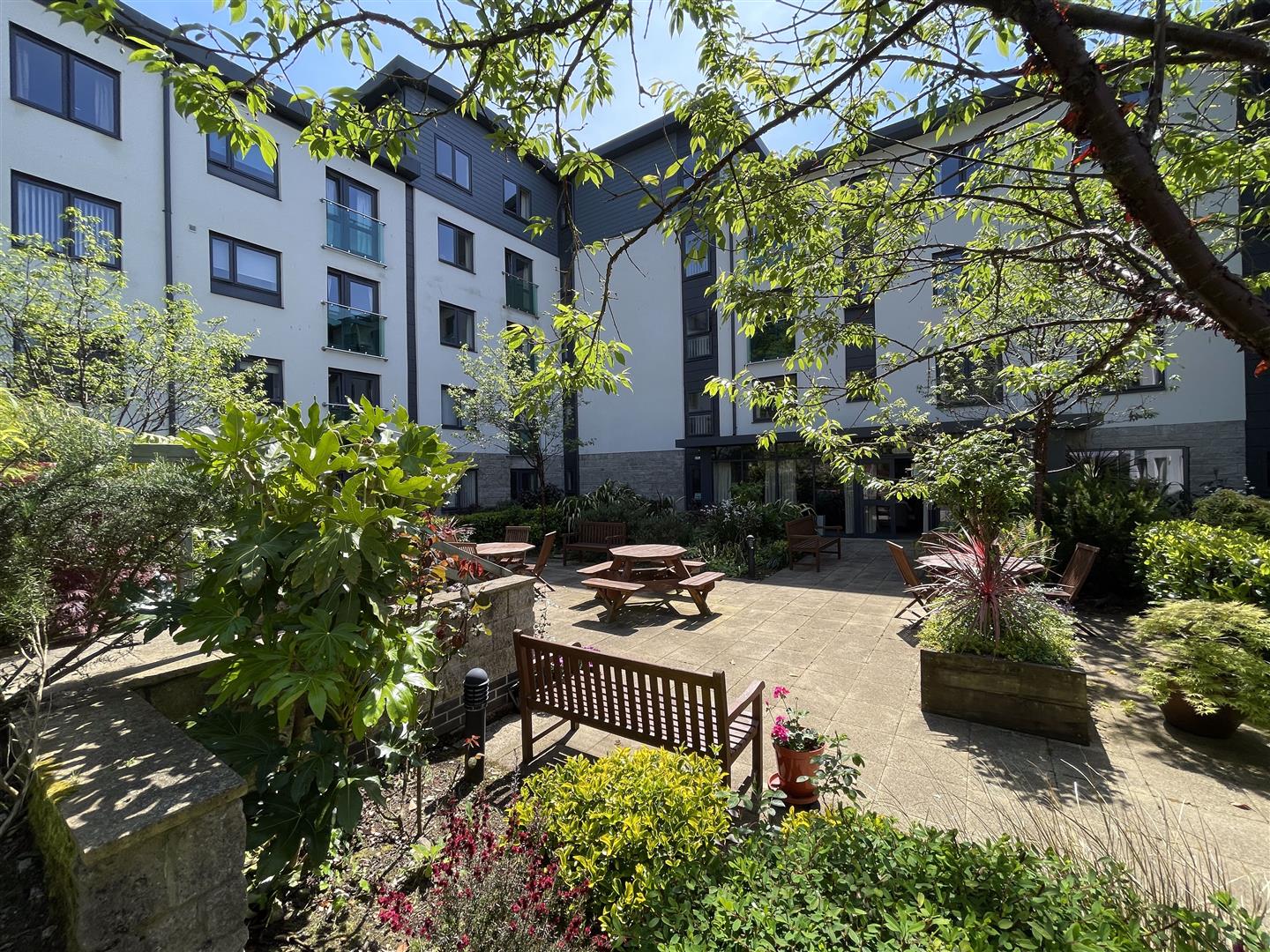 1 bed property in St. Clements Hill, Truro